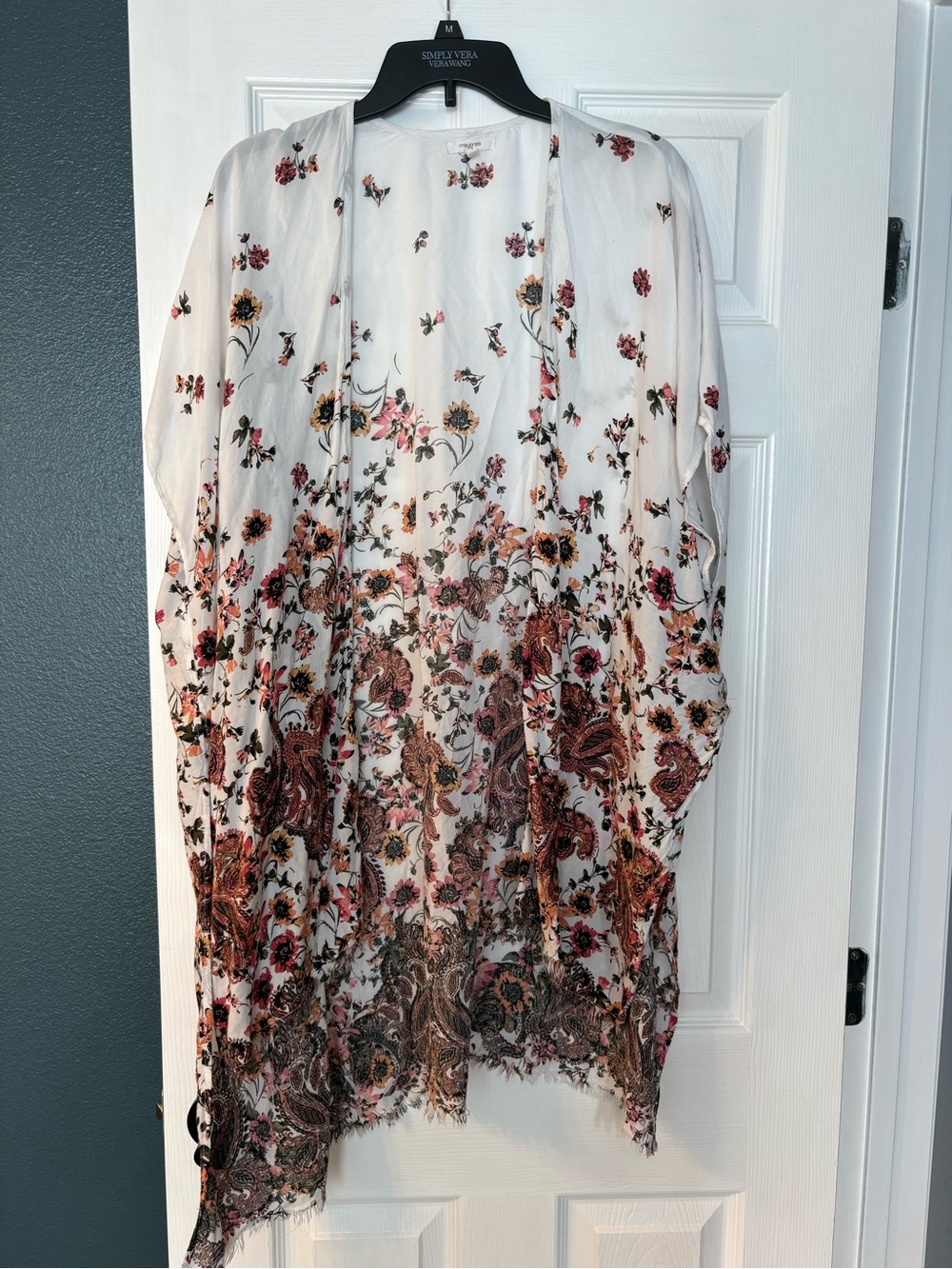 ⭐️5/$15! Maurice’s Floral Kimono Cardigan